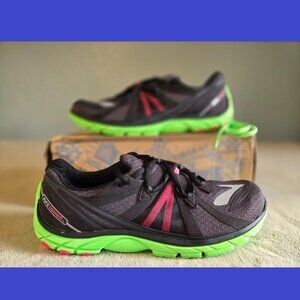 Brooks PureConnect 2 All Terrain Pink/Green Gecko Split-Toe Road Runner 1201321B